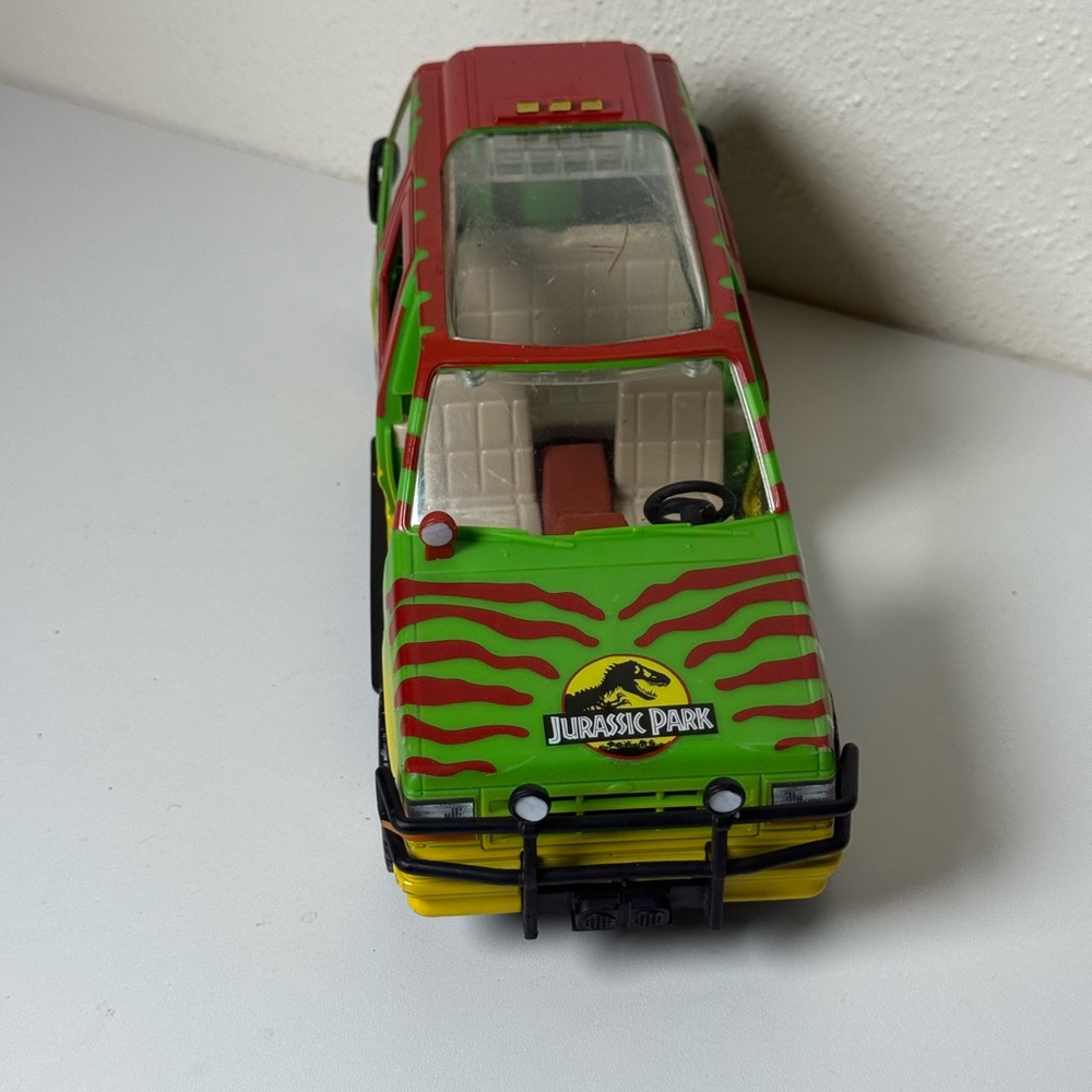Adventure Toy SUV - Red, Green, Yellow - Picture 3 of 6